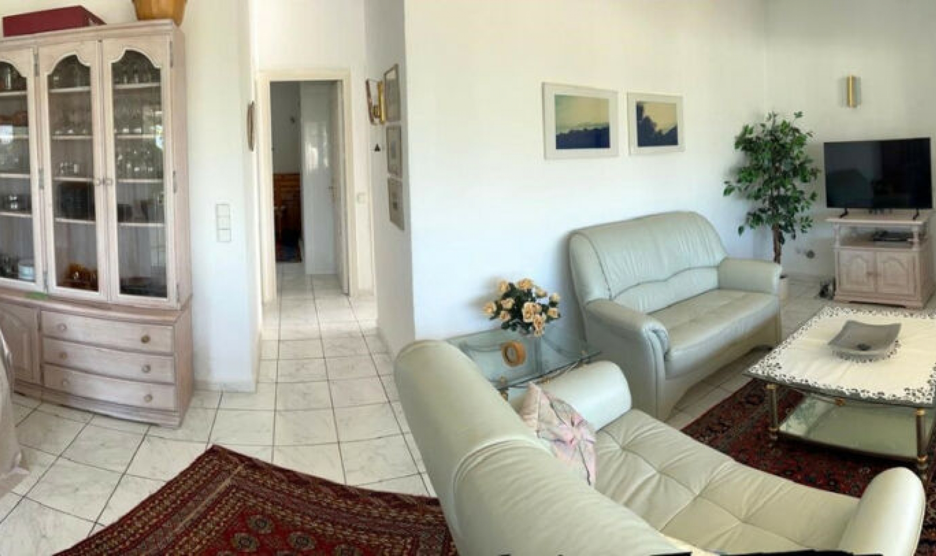 Resale - House -
Costabella