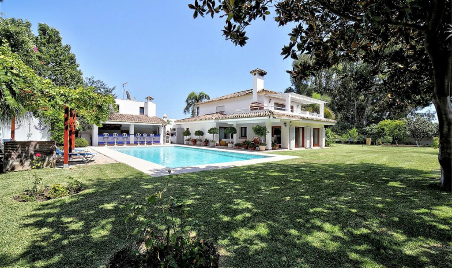 Resale - House -
Costalita