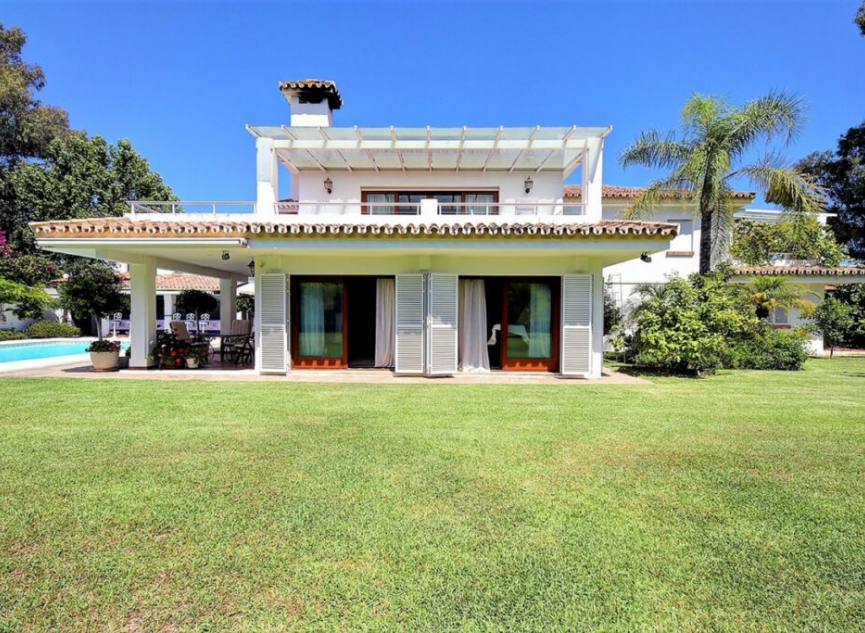 Resale - House -
Costalita