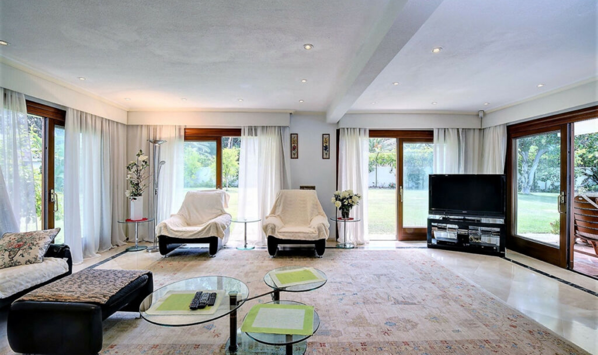 Resale - House -
Costalita