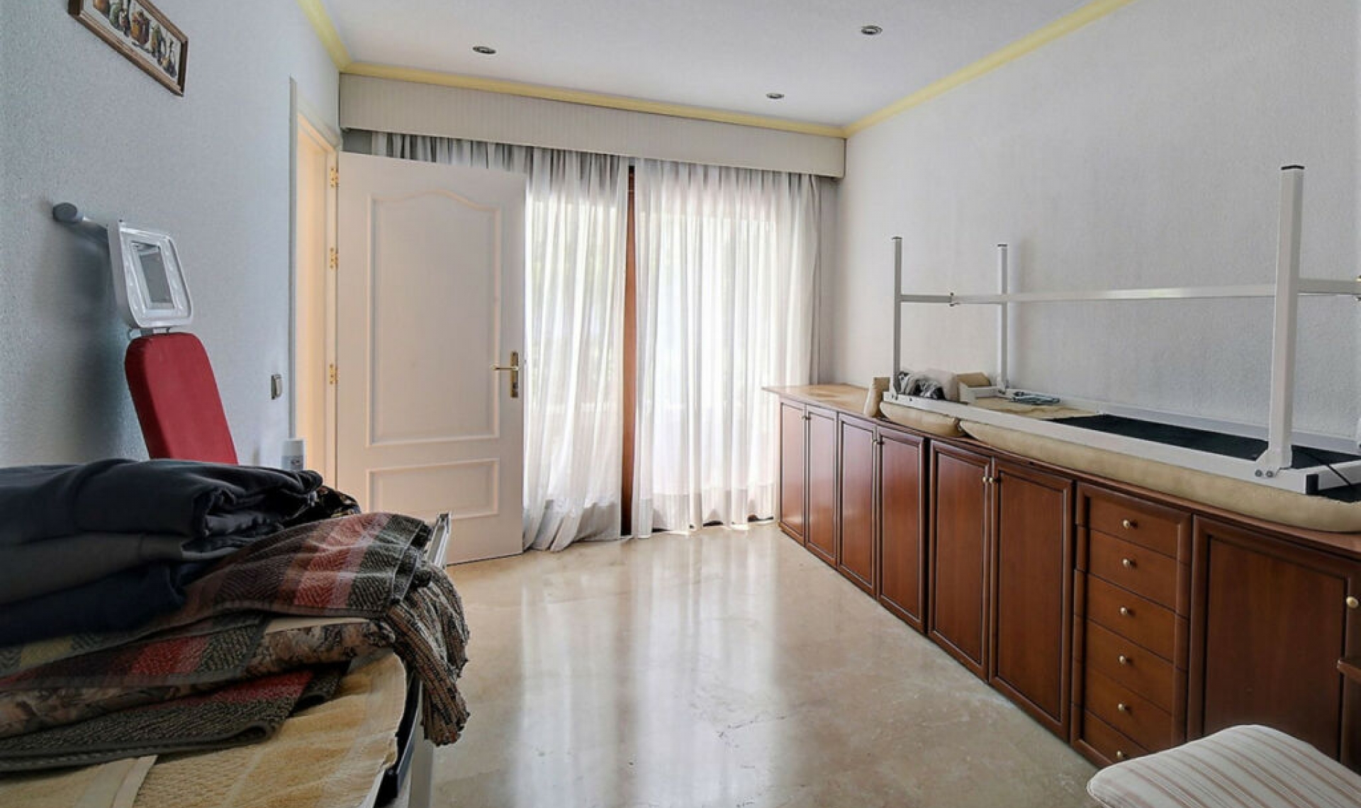 Resale - House -
Costalita