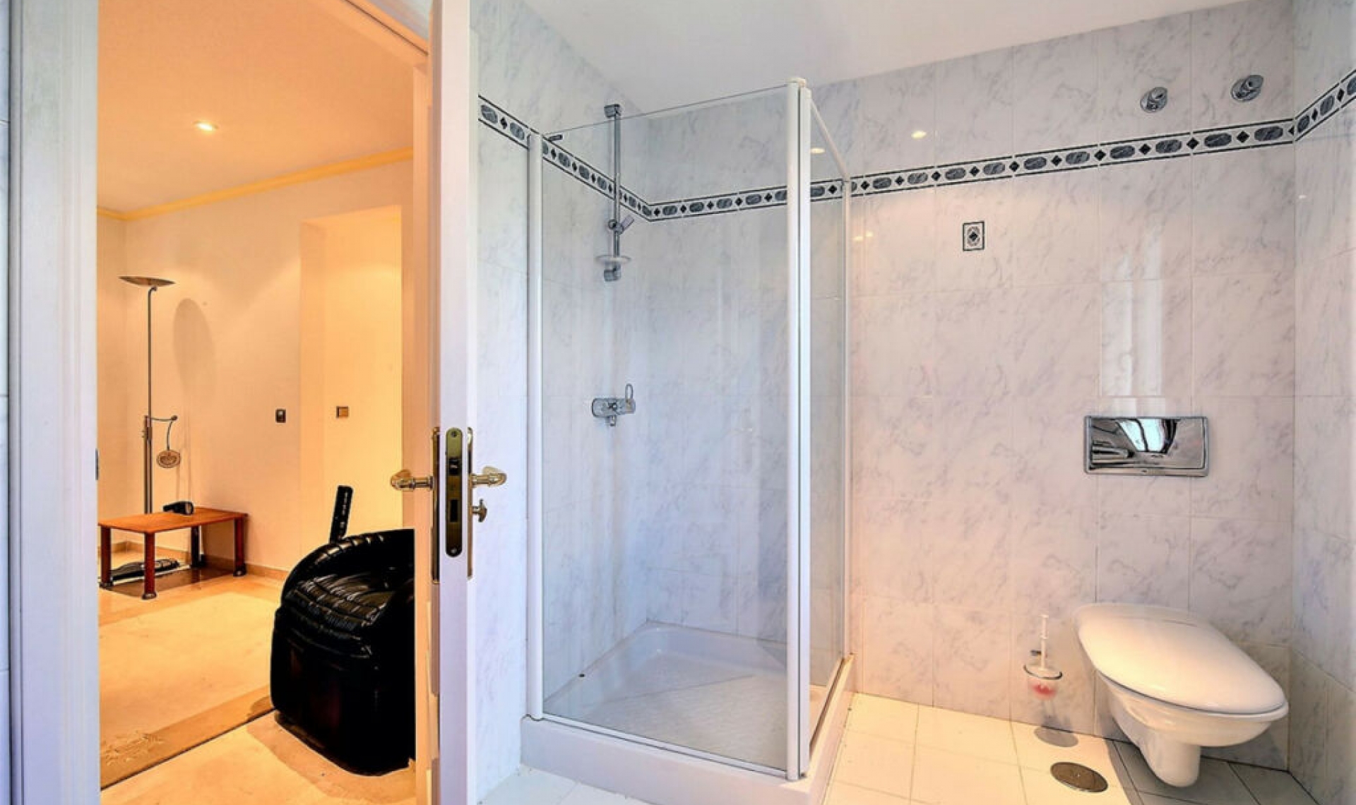 Resale - House -
Costalita