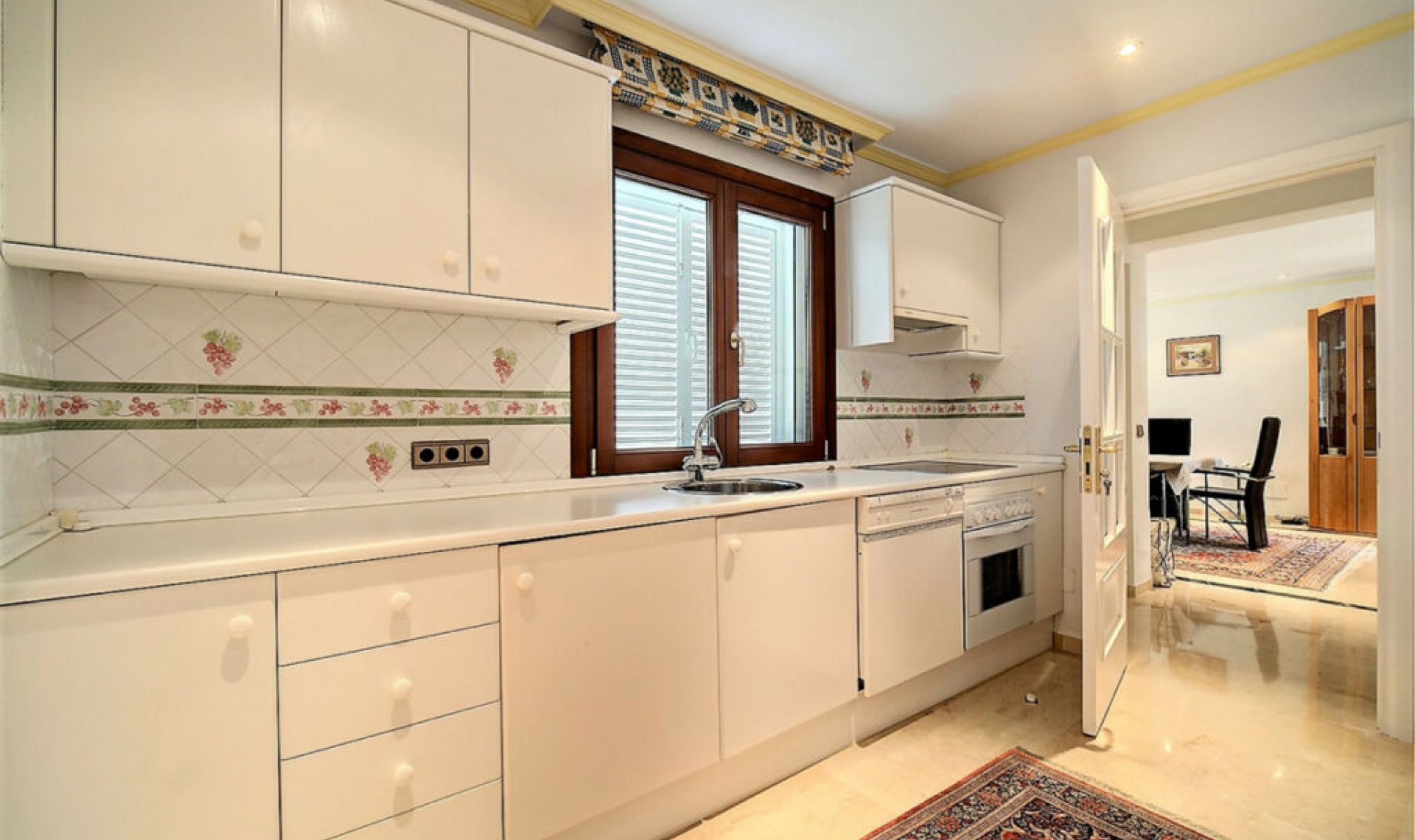 Resale - House -
Costalita