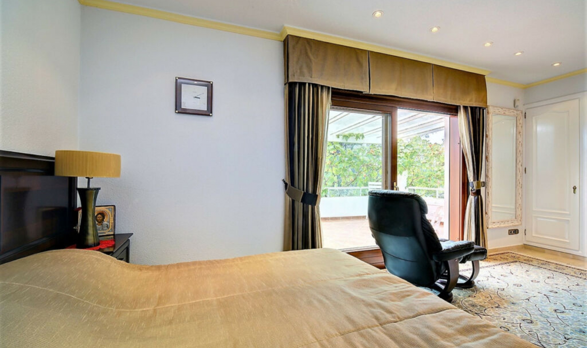 Resale - House -
Costalita