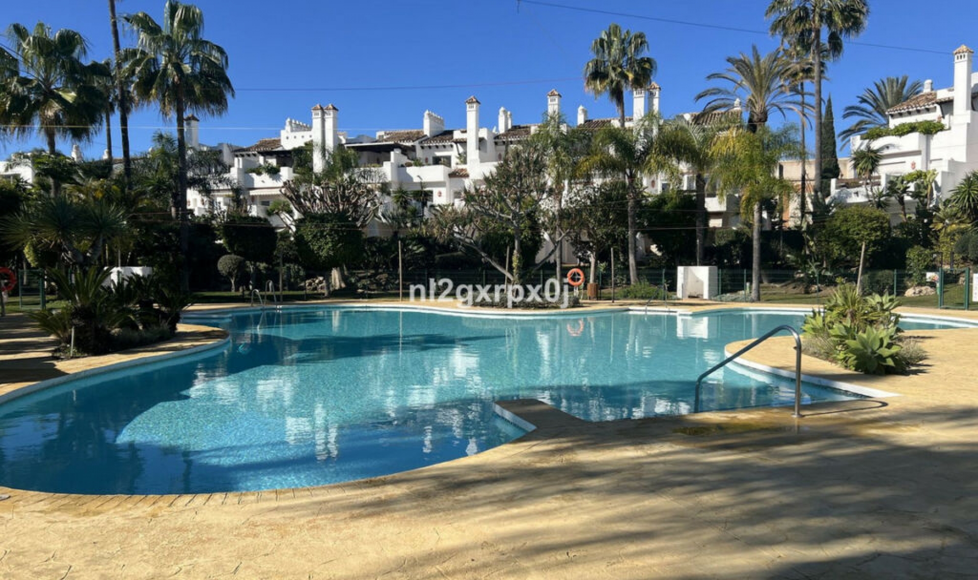 Resale - House -
Costalita