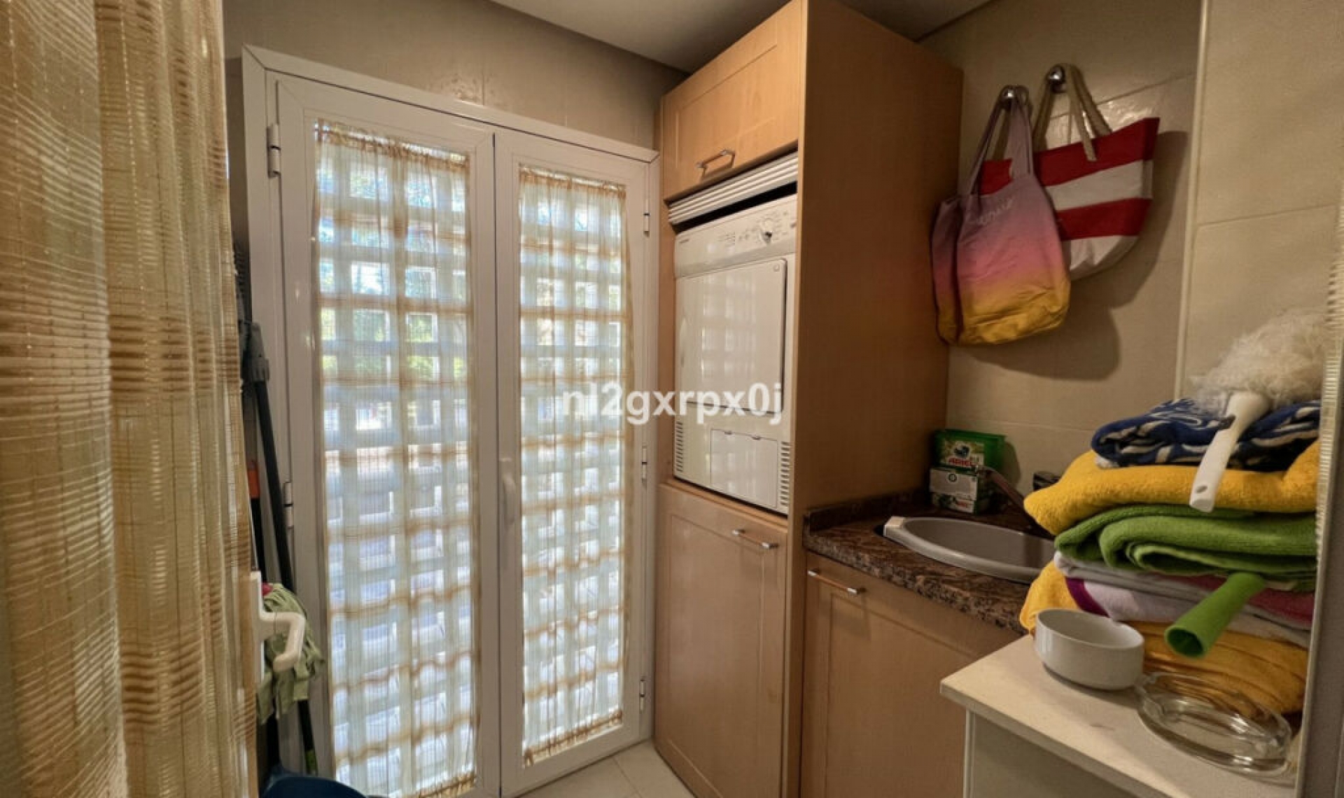 Resale - House -
Costalita