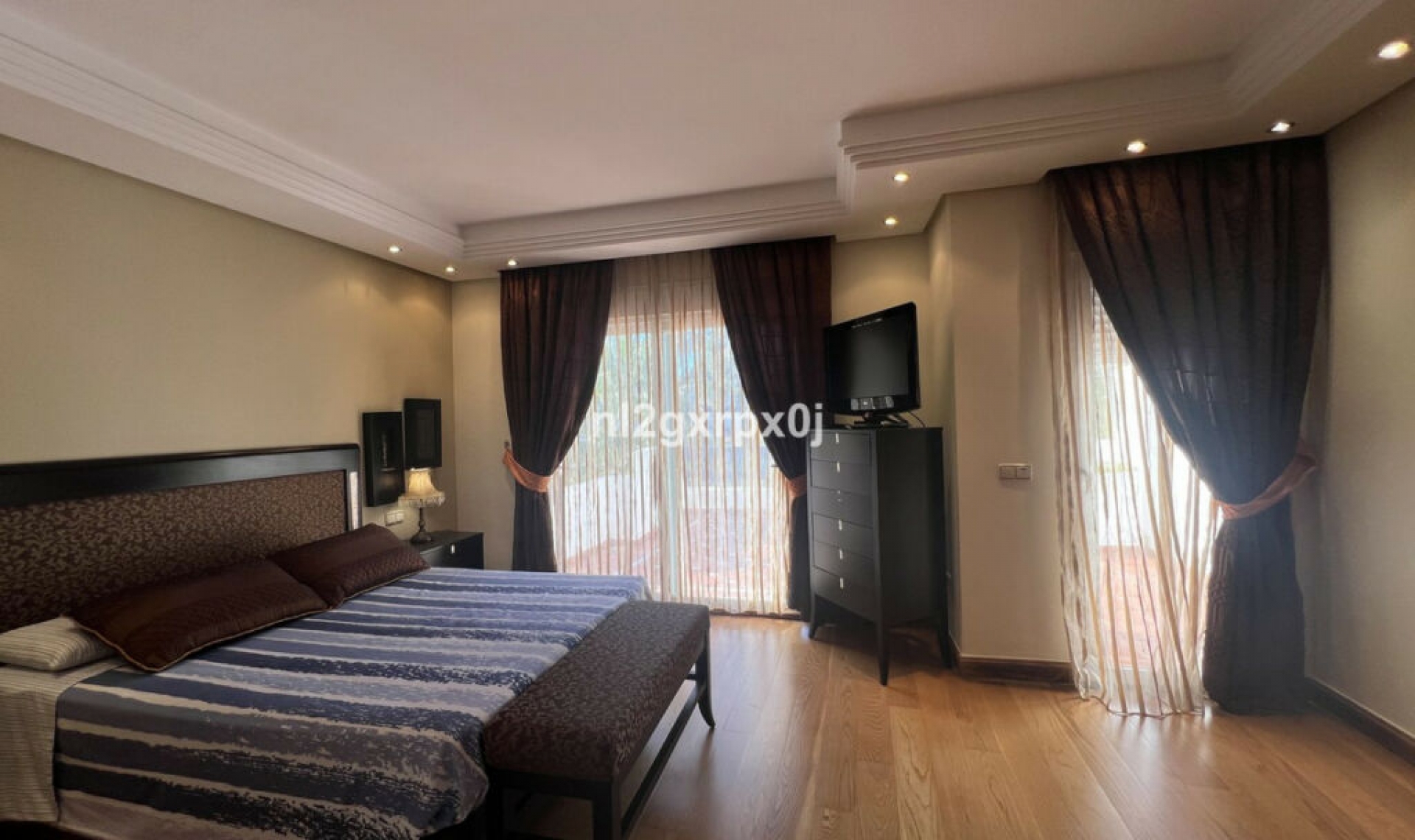 Resale - House -
Costalita