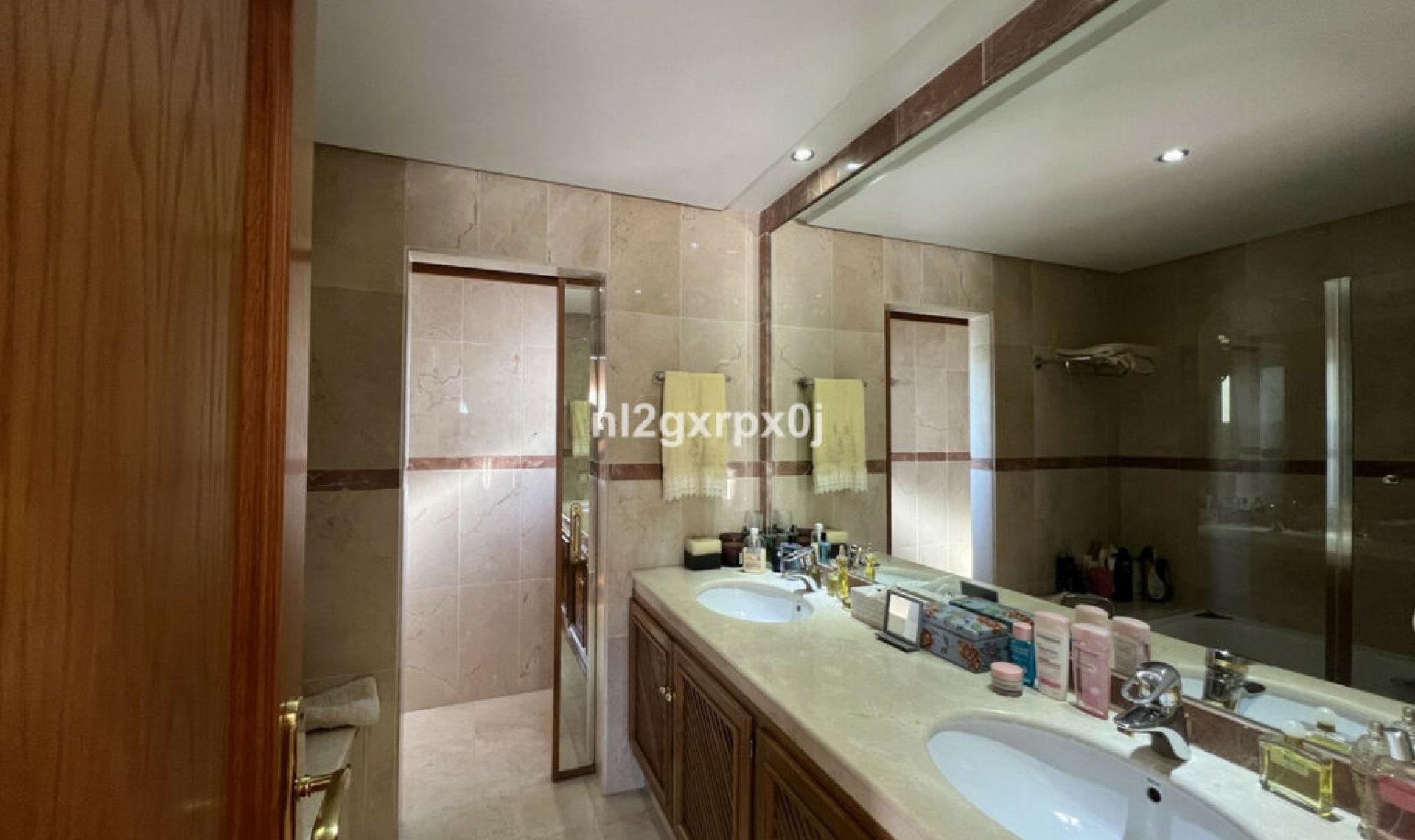 Resale - House -
Costalita