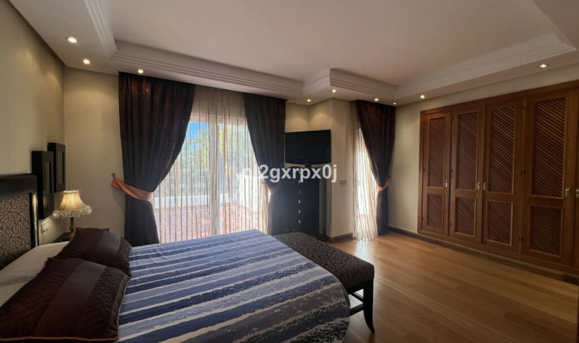Resale - House -
Costalita