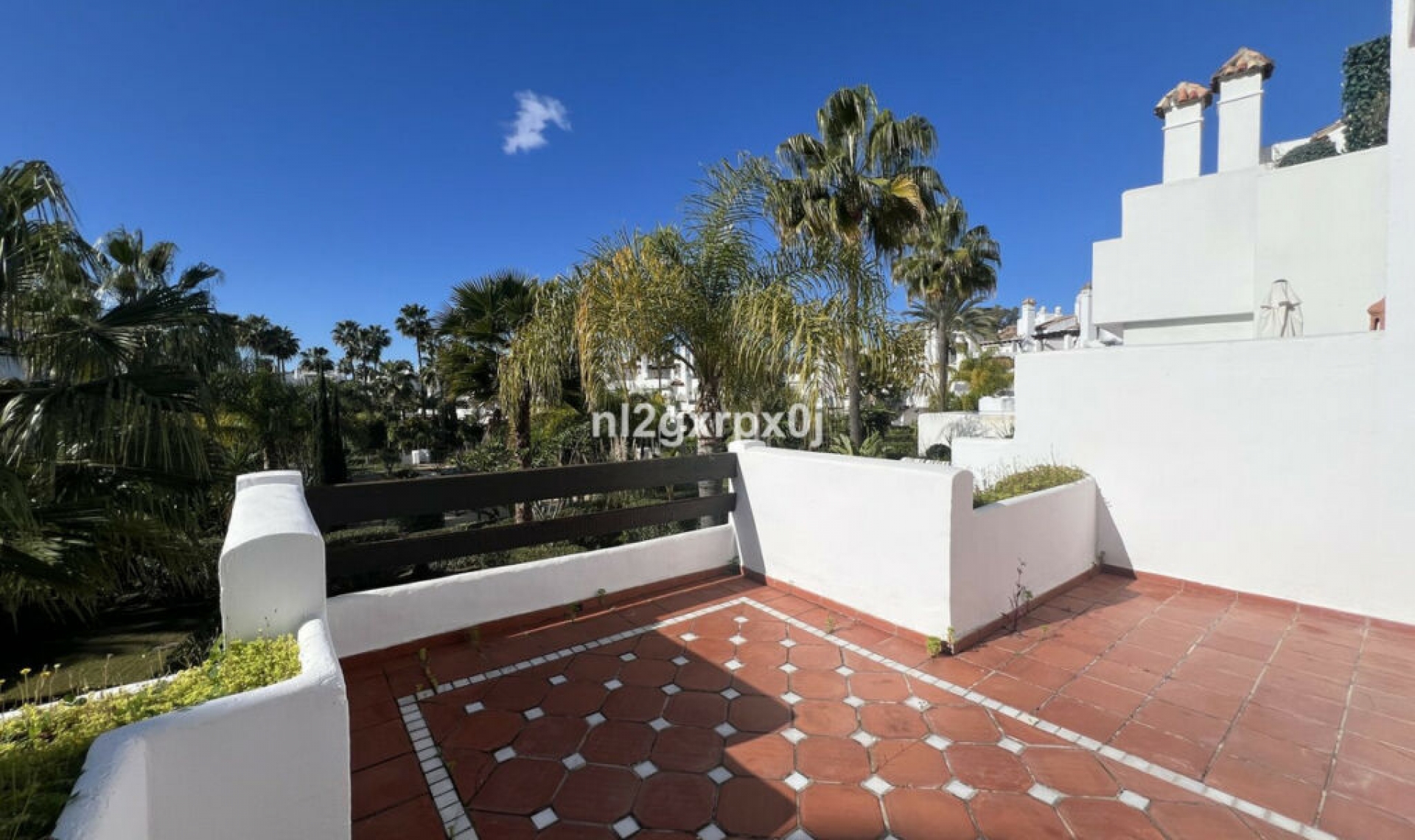 Resale - House -
Costalita