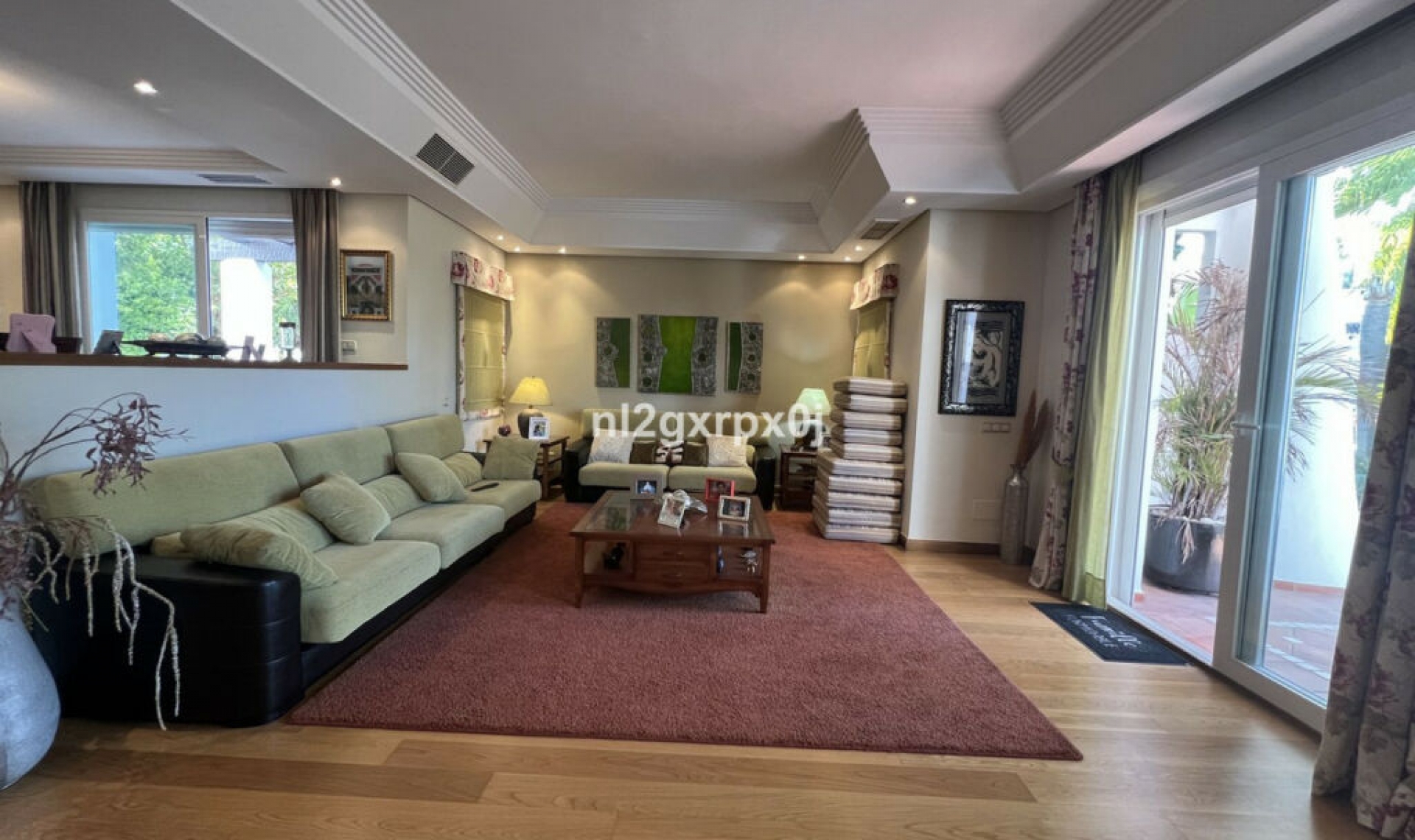 Resale - House -
Costalita