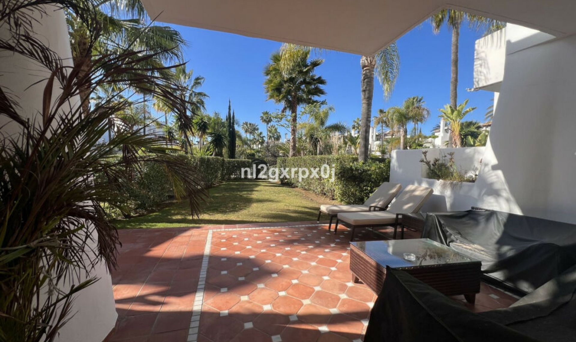 Resale - House -
Costalita