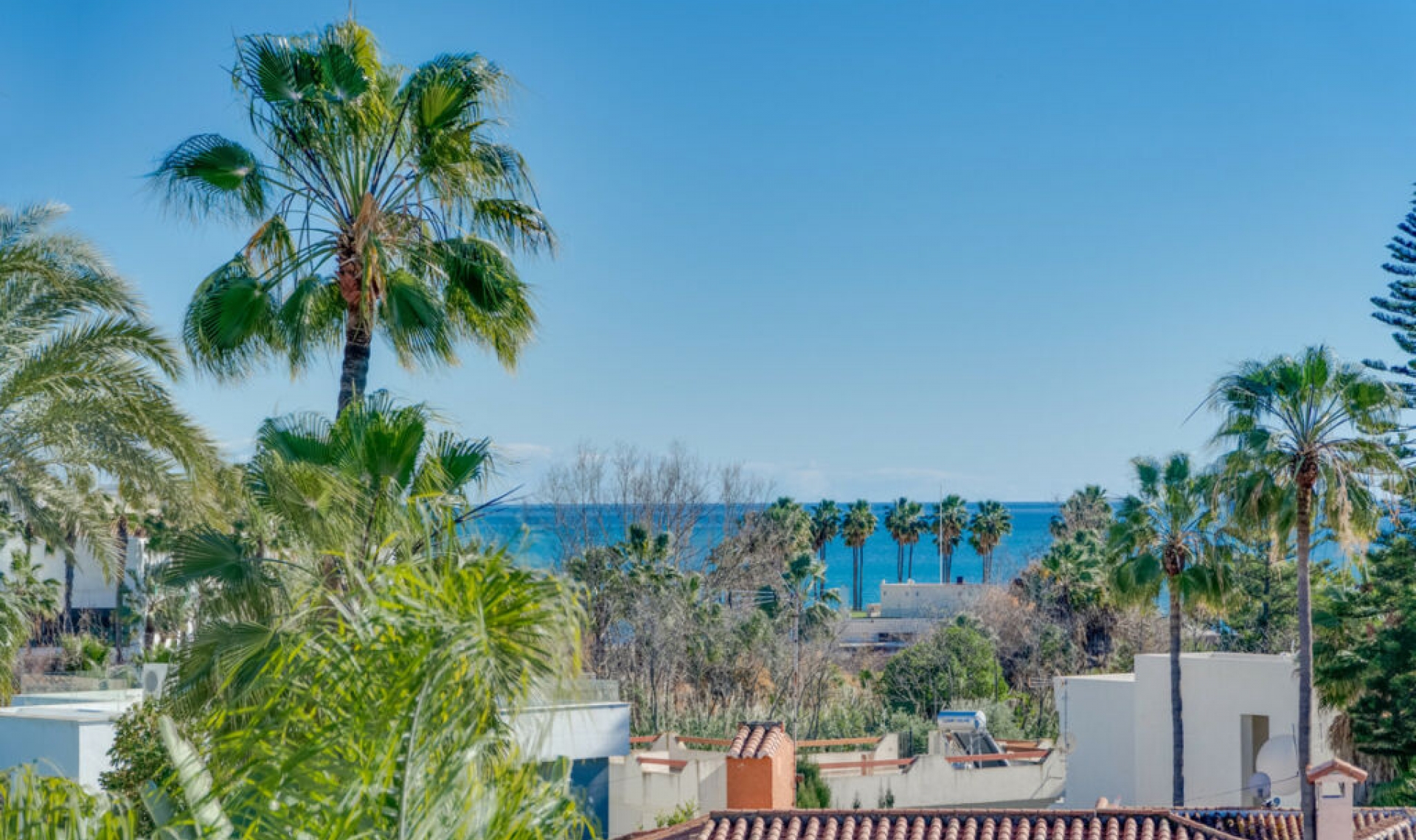 Resale - House -
Costalita