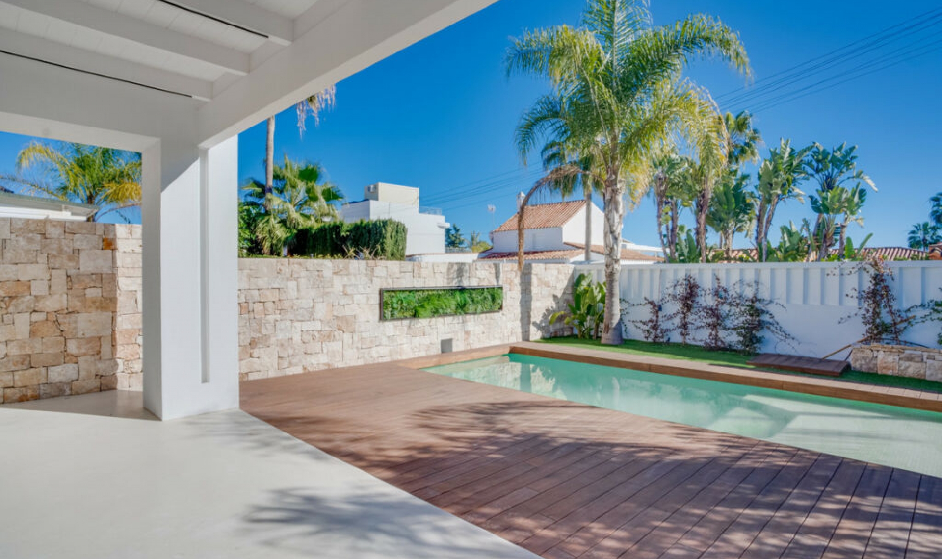 Resale - House -
Costalita