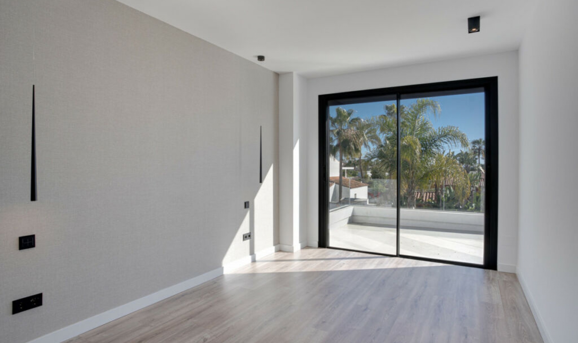 Resale - House -
Costalita