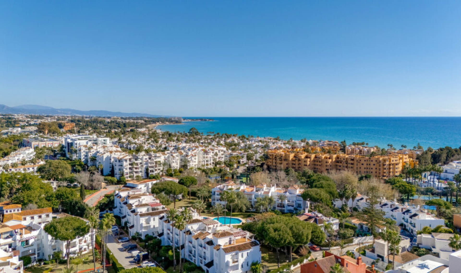 Resale - House -
Costalita