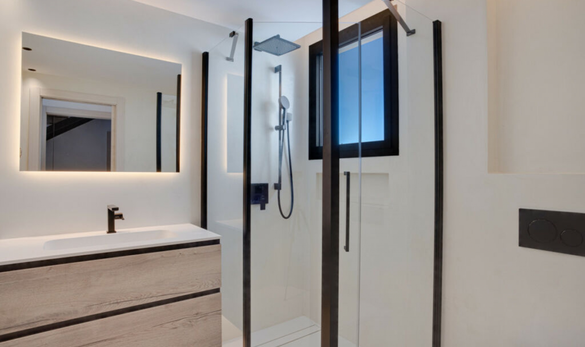 Resale - House -
Costalita