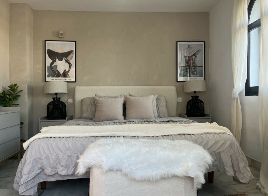 Resale - House -
Costalita