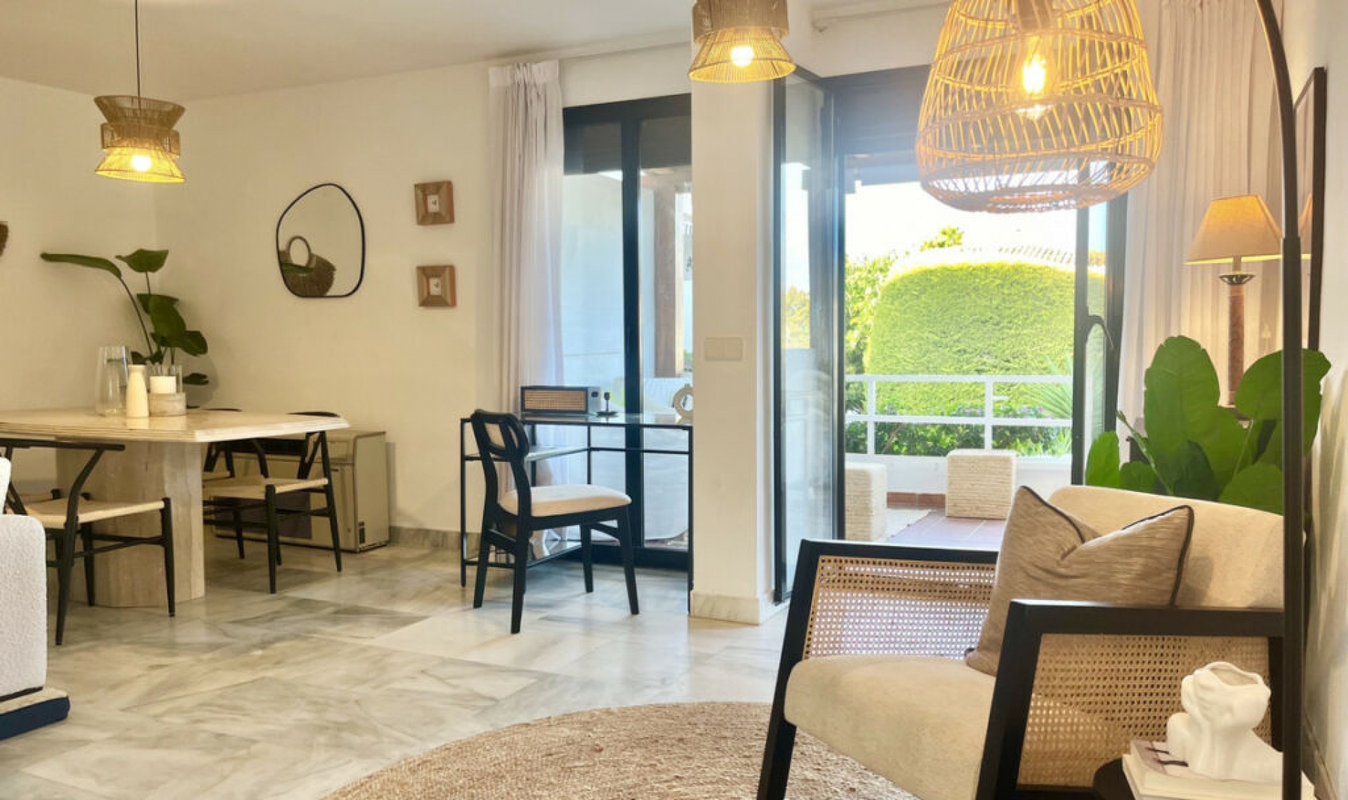 Resale - House -
Costalita