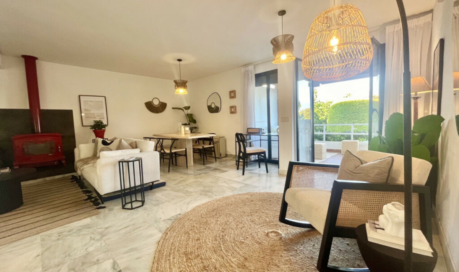 Resale - House -
Costalita