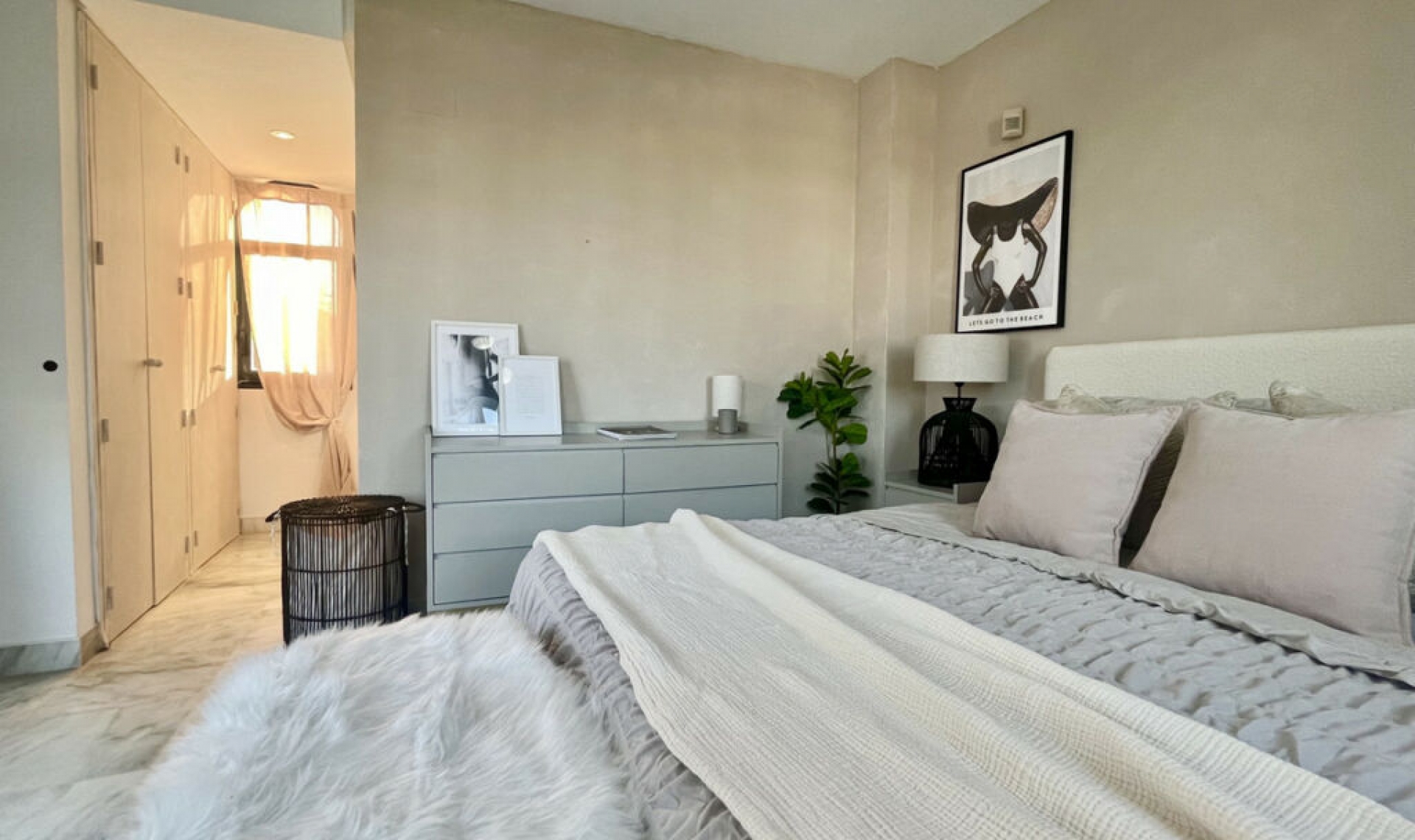 Resale - House -
Costalita