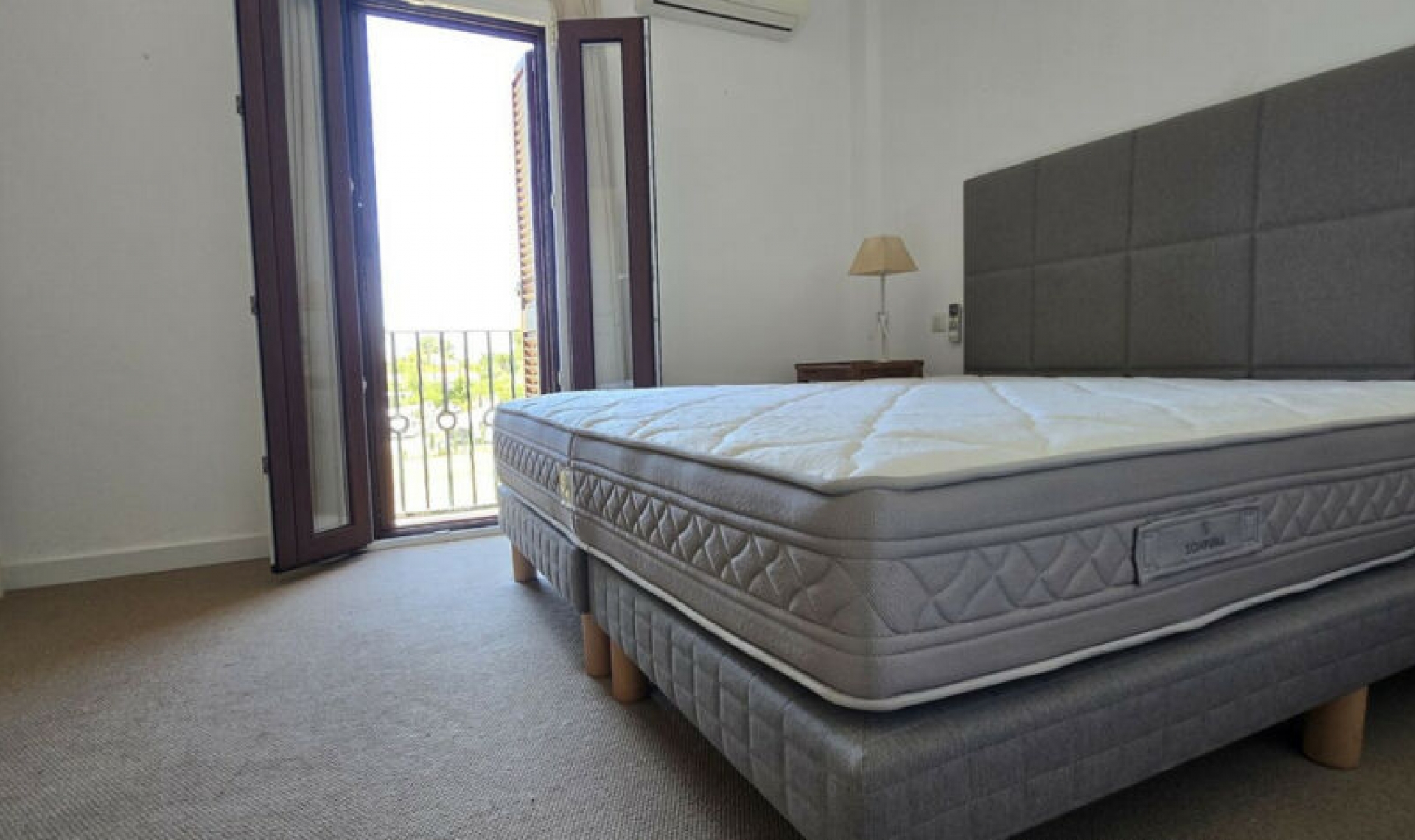 Resale - House -
Costalita