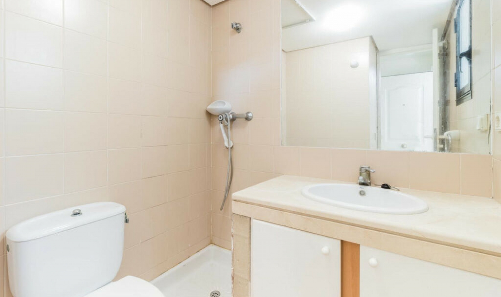 Resale - House -
Costalita