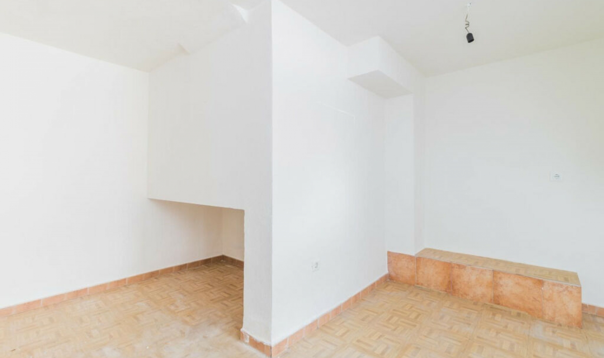 Resale - House -
Costalita