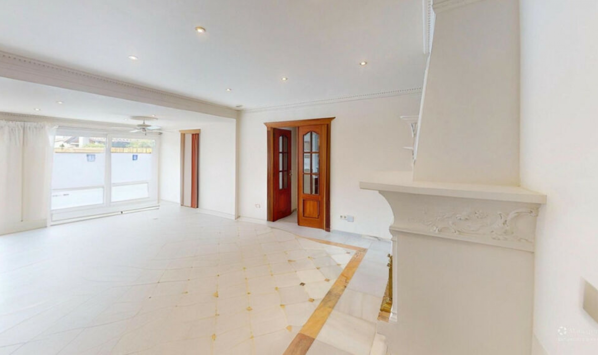 Resale - House -
Costalita