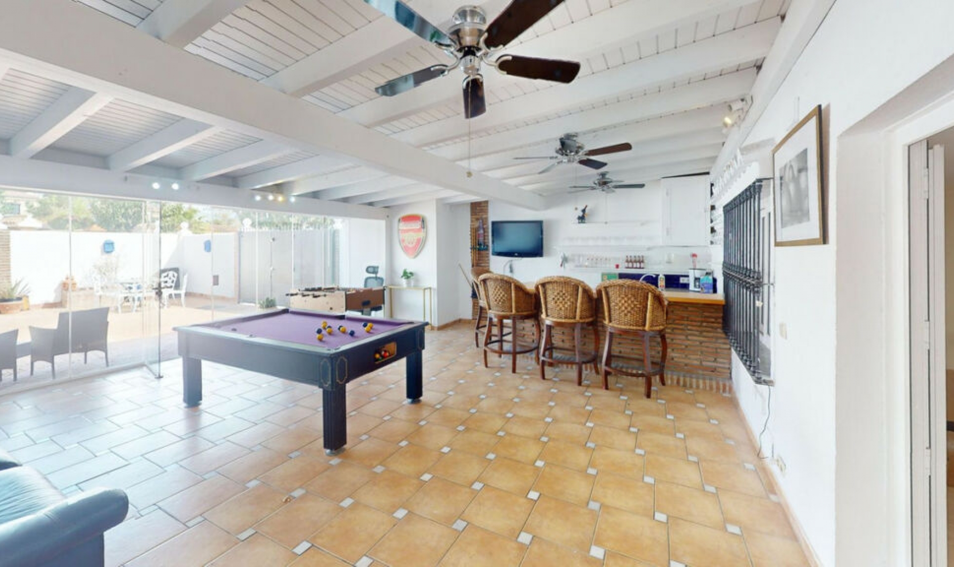 Resale - House -
Costalita