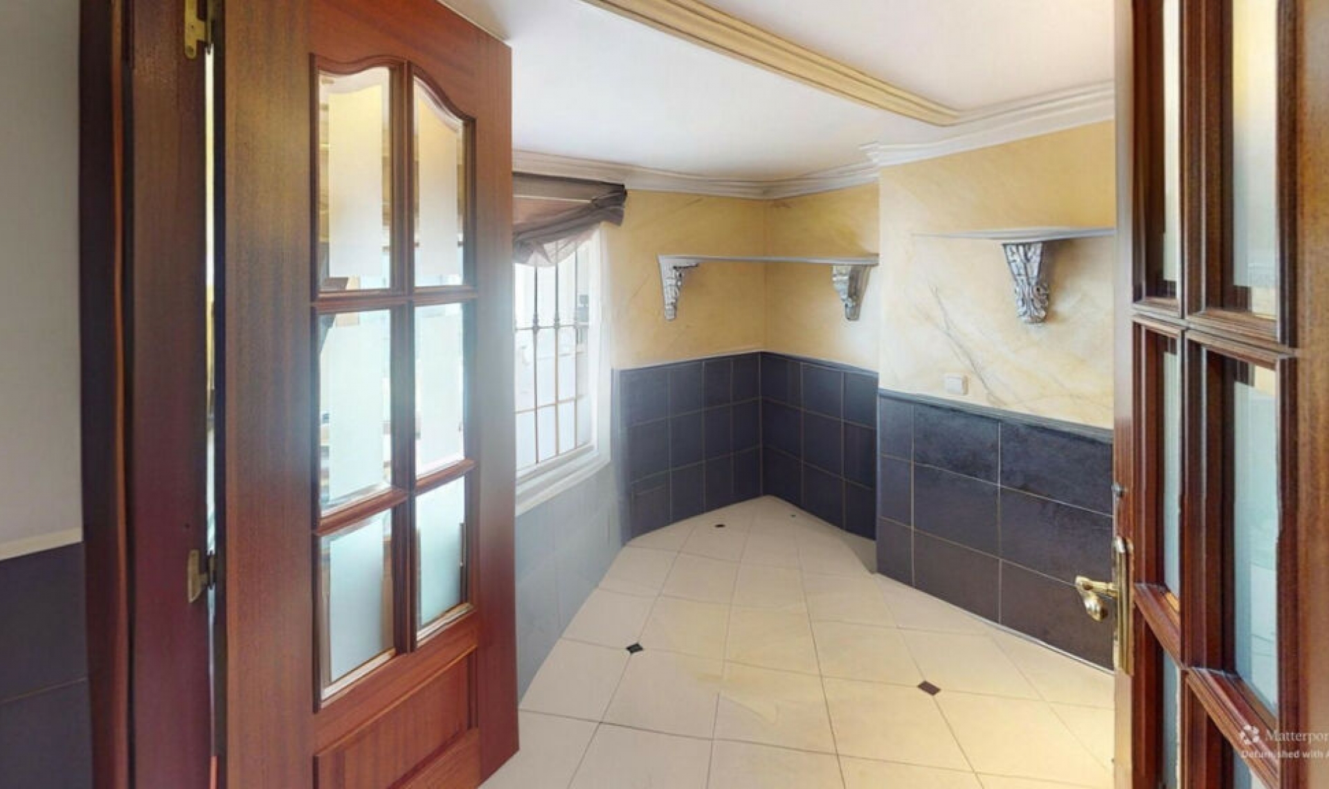 Resale - House -
Costalita