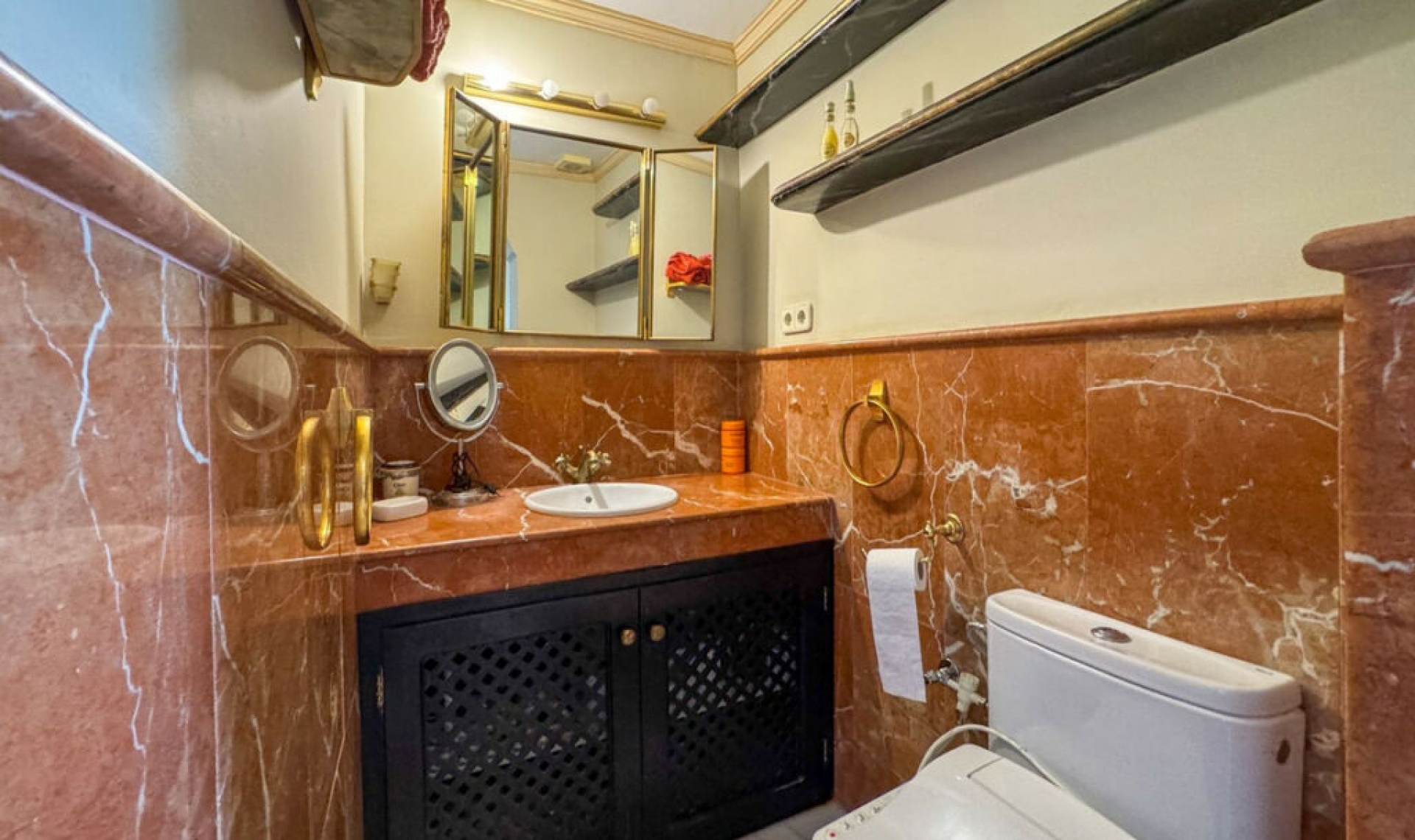 Resale - House -
Costalita