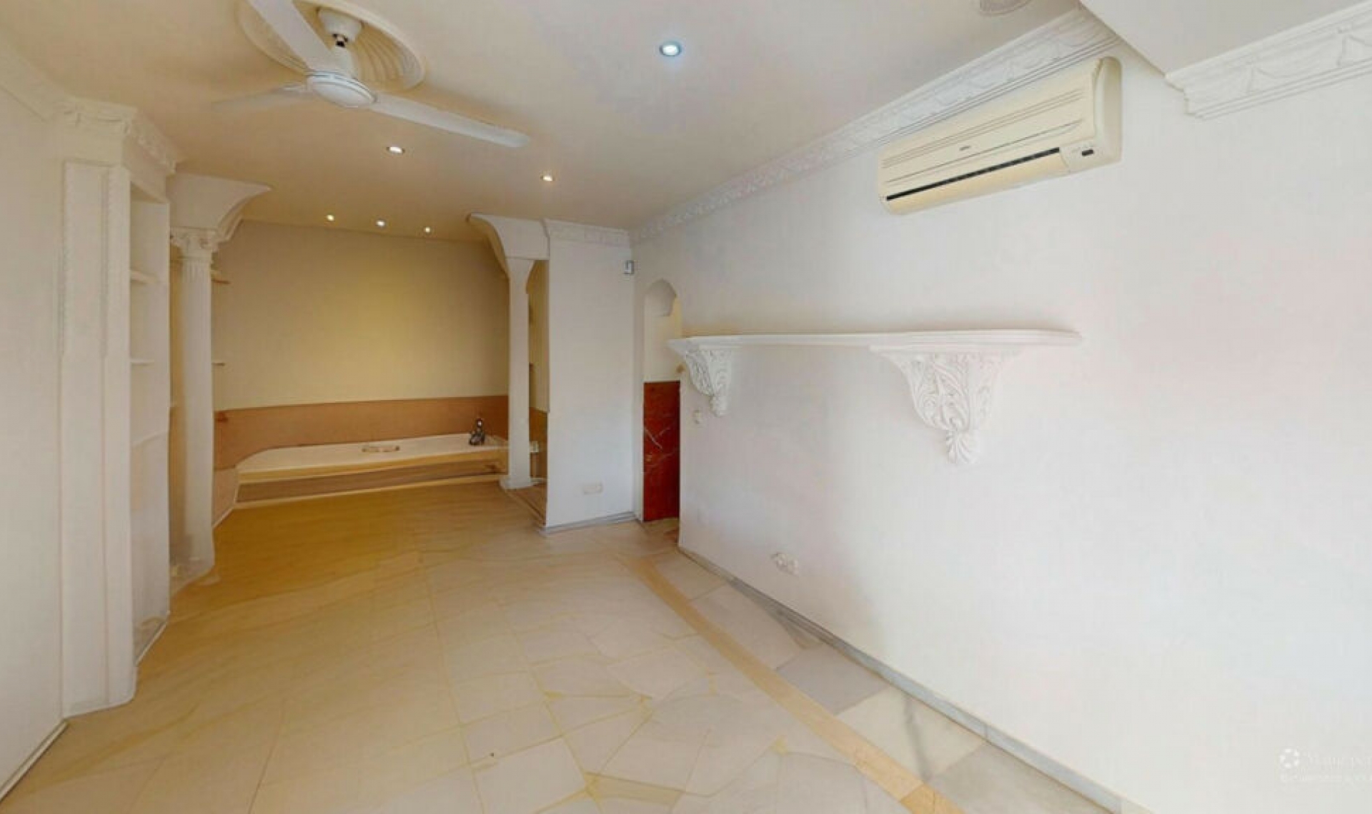 Resale - House -
Costalita