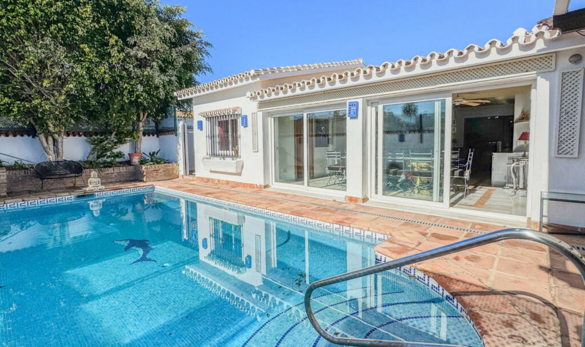 Resale - House -
Costalita