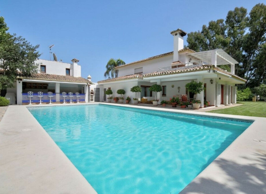 Resale - House -
Costalita