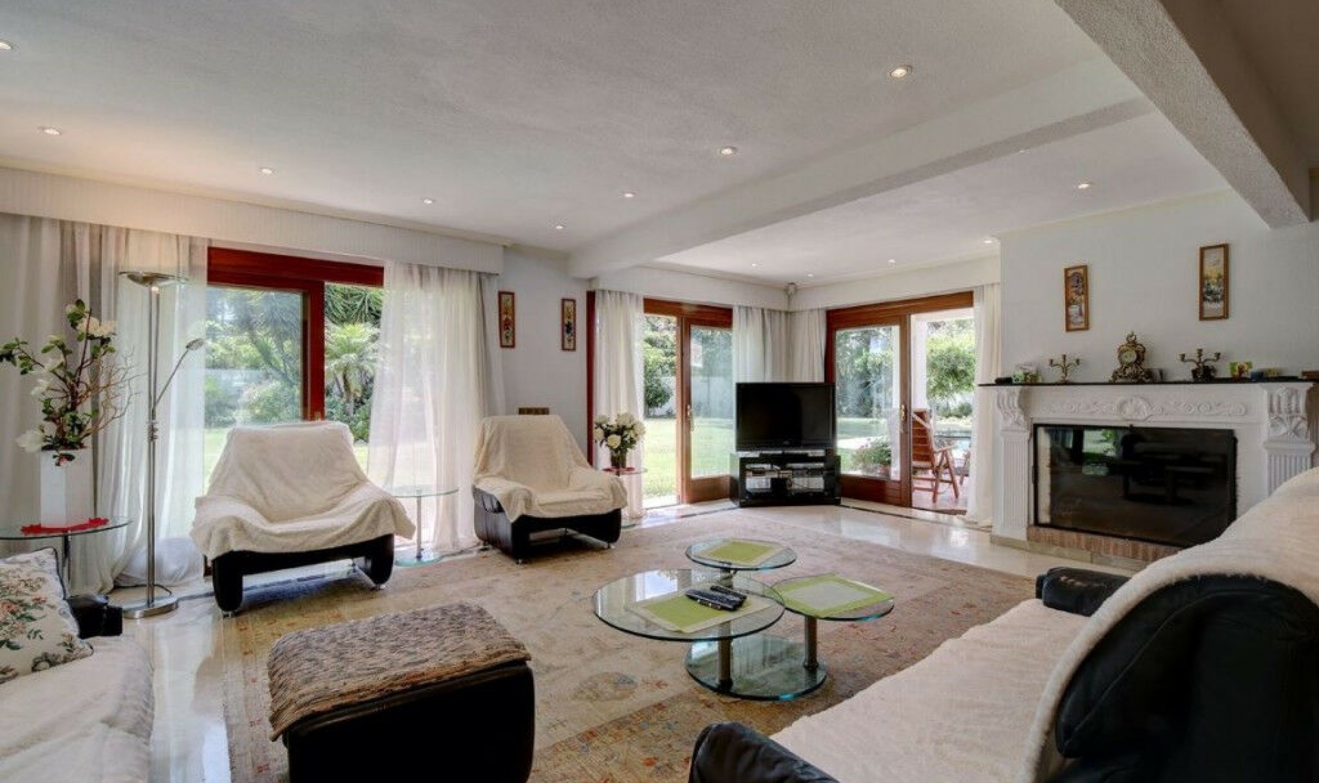 Resale - House -
Costalita