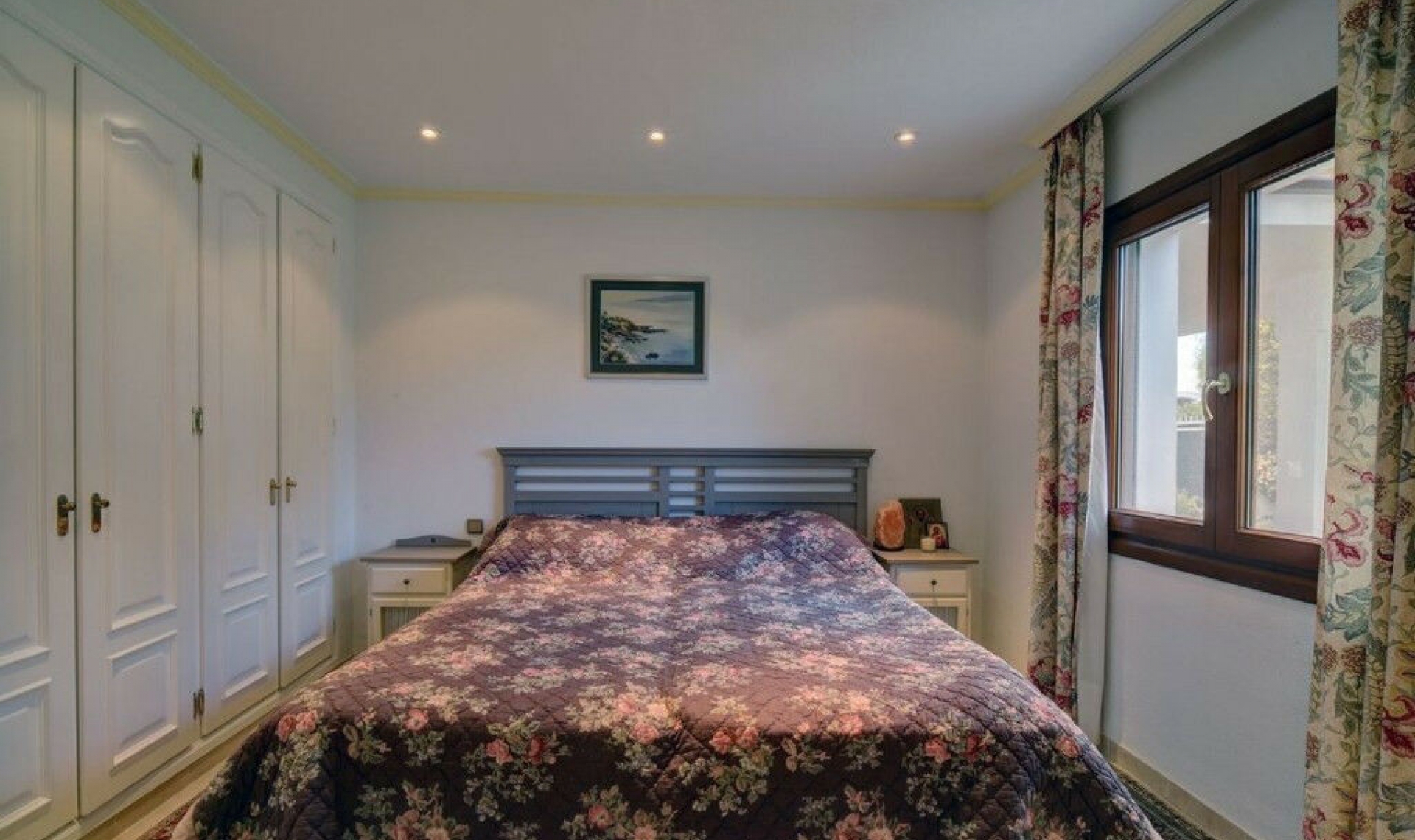 Resale - House -
Costalita