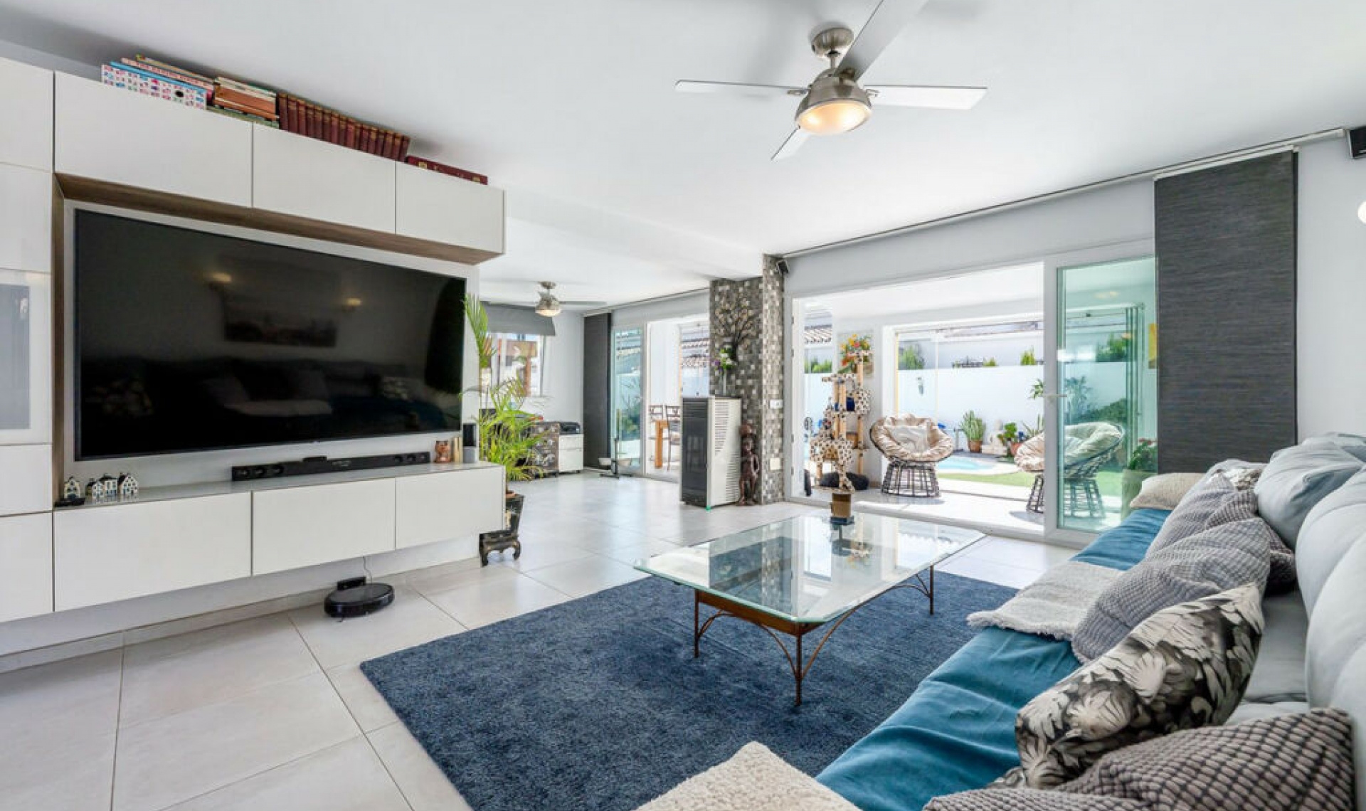Resale - House -
Costalita