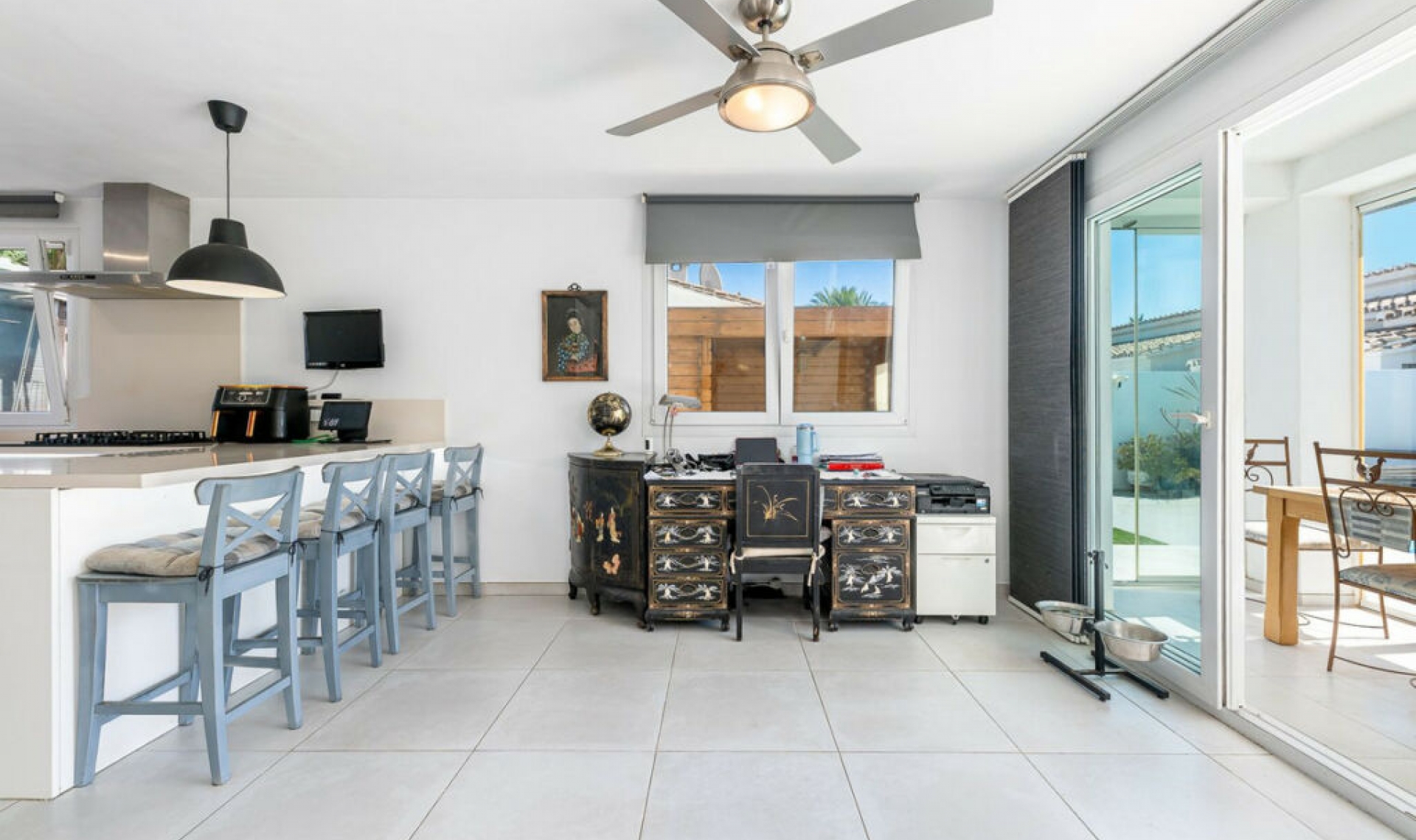 Resale - House -
Costalita