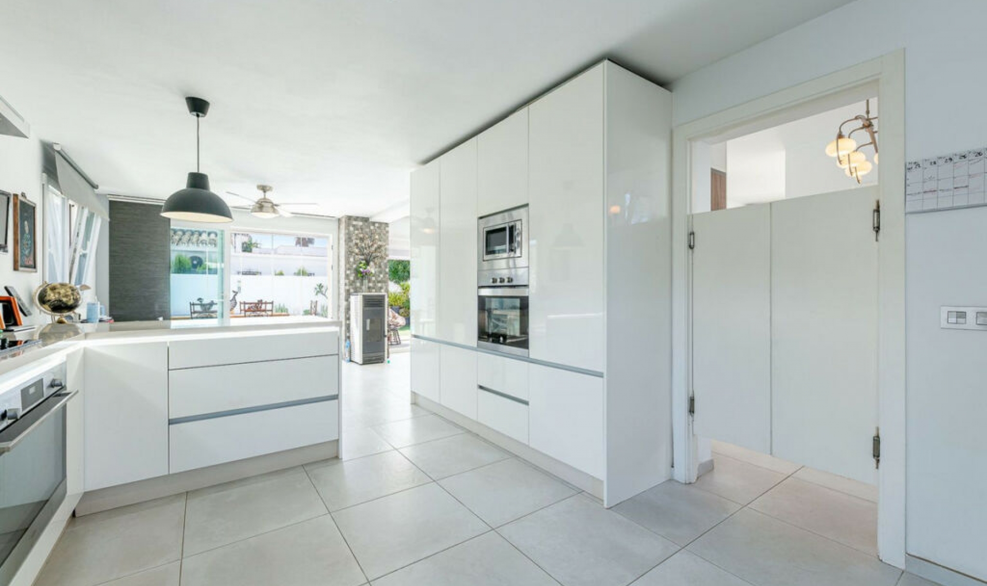 Resale - House -
Costalita