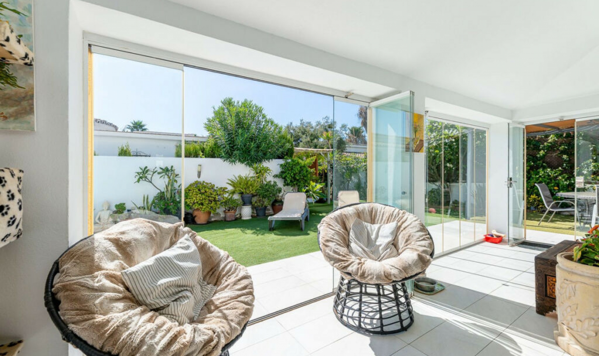 Resale - House -
Costalita