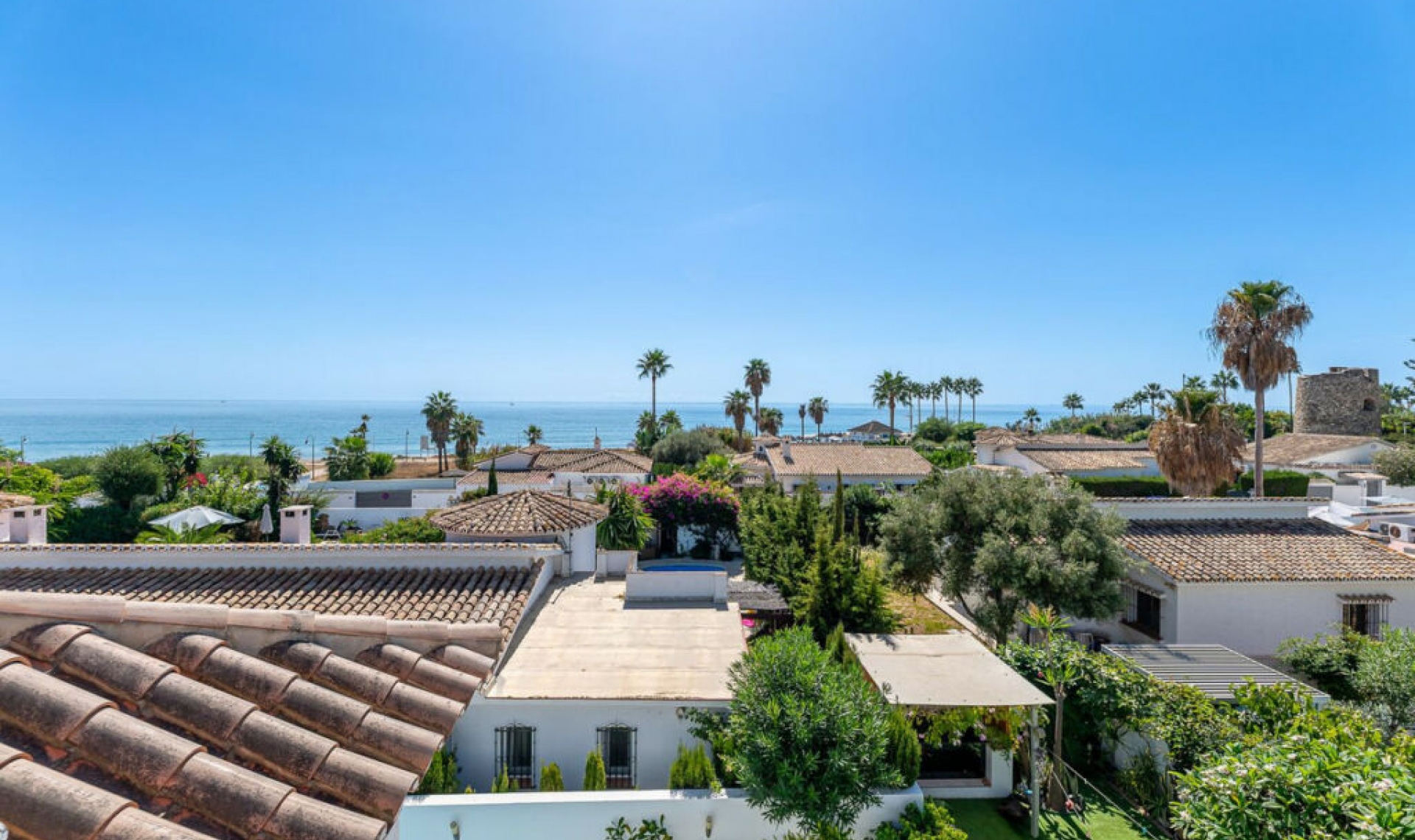Resale - House -
Costalita