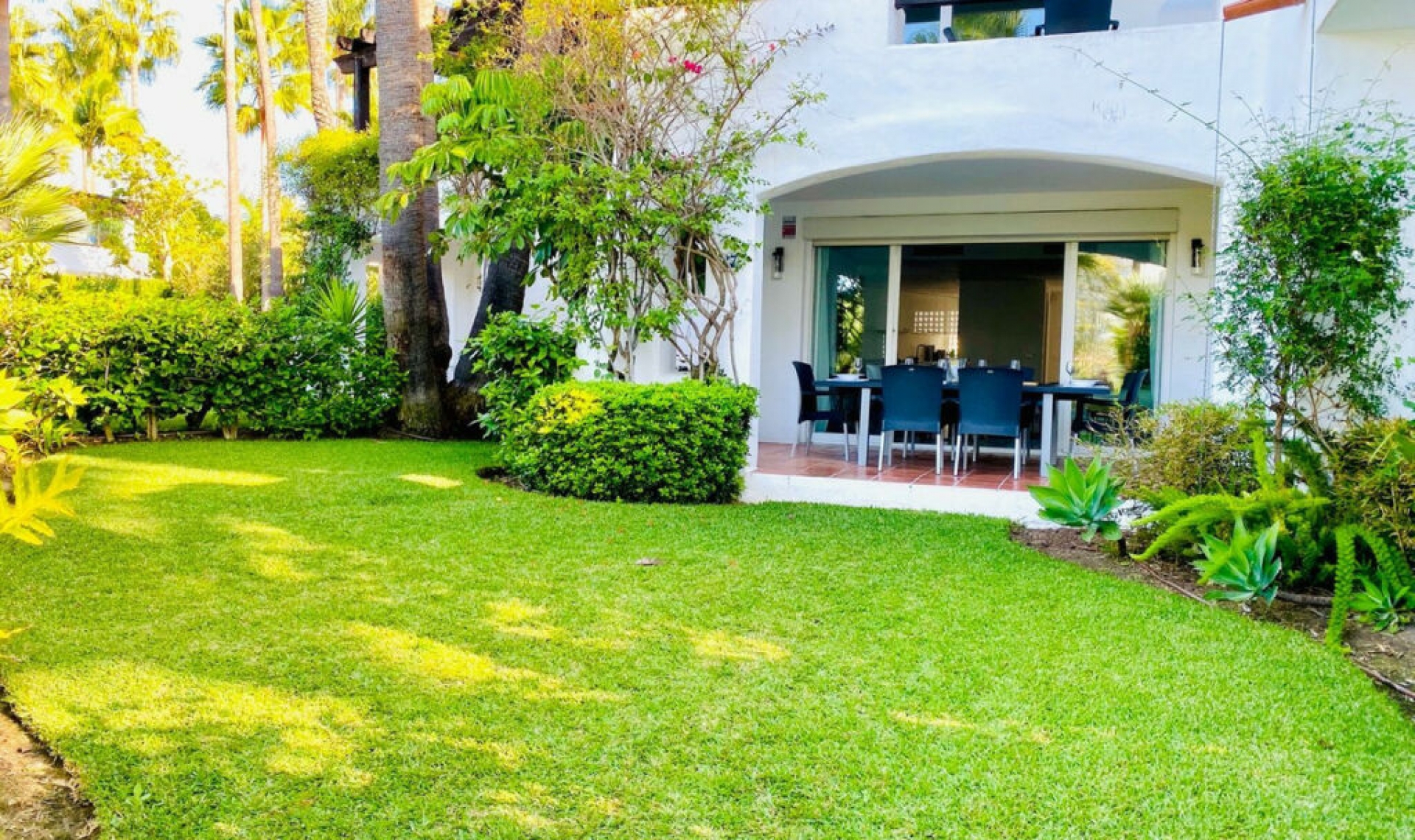 Resale - House -
Costalita