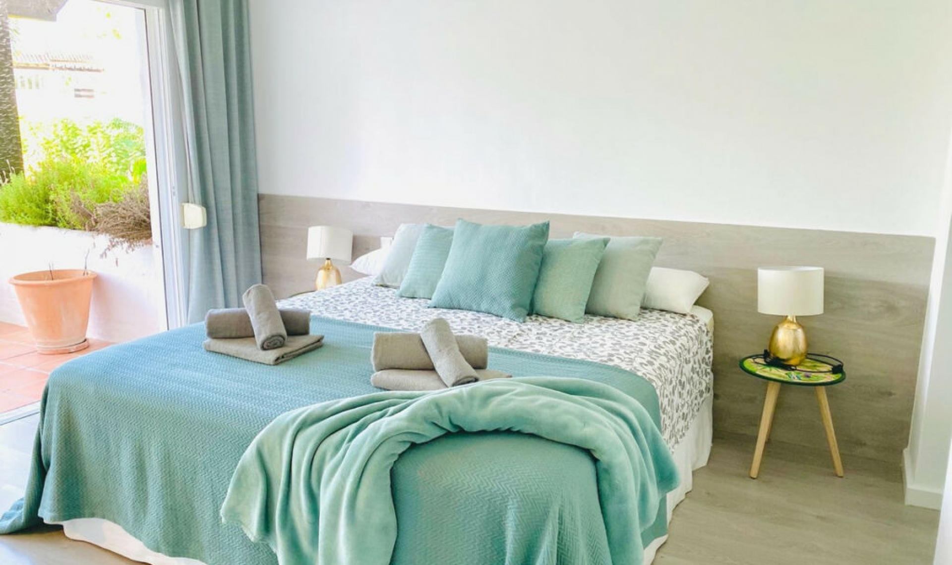 Resale - House -
Costalita