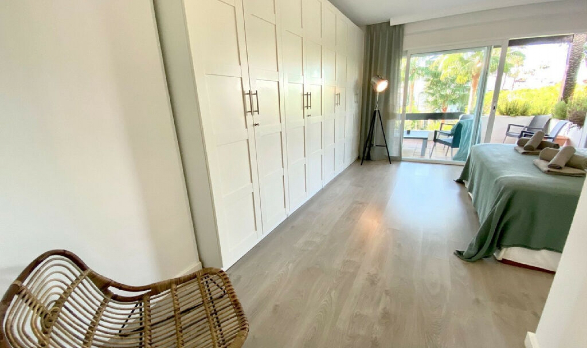 Resale - House -
Costalita