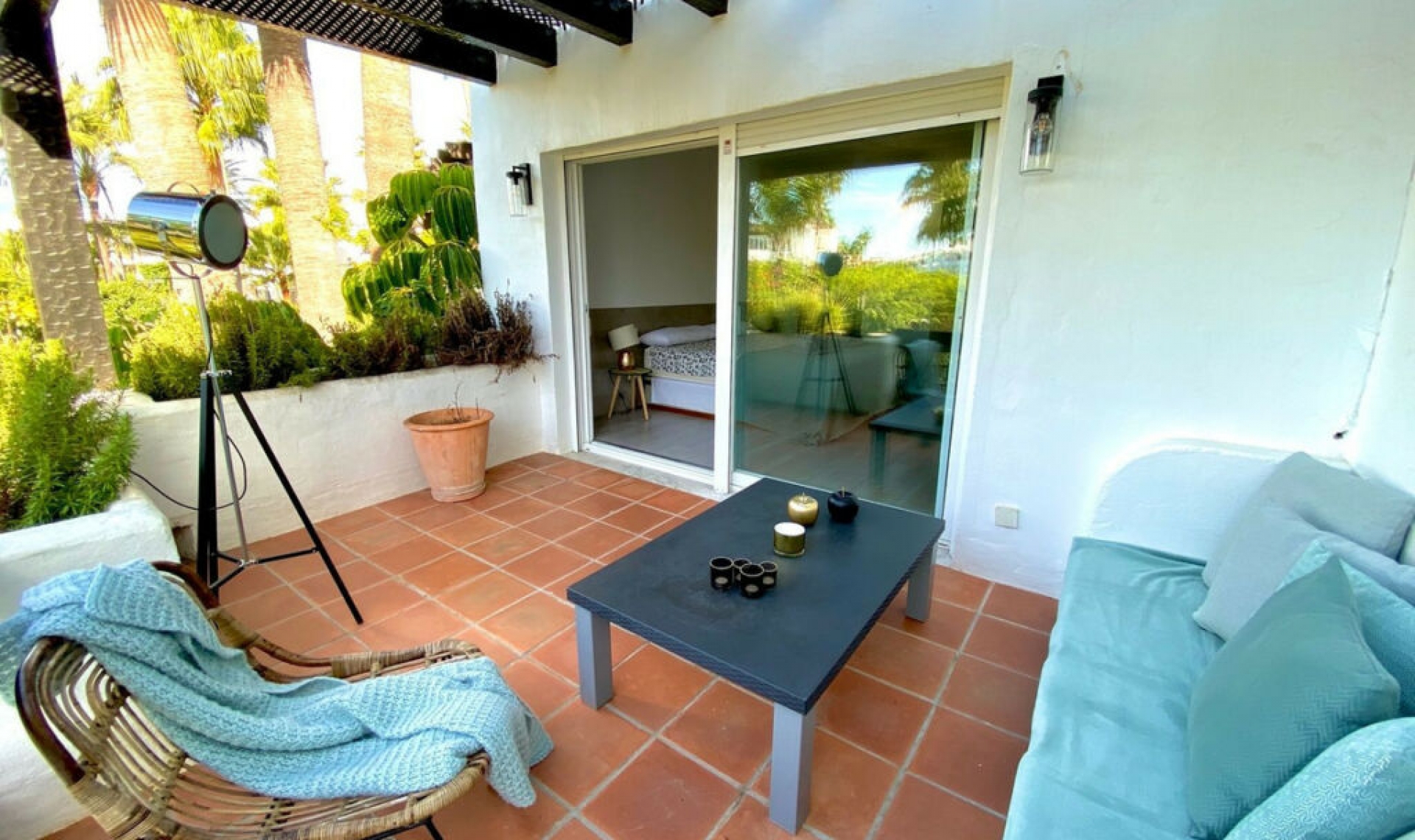 Resale - House -
Costalita