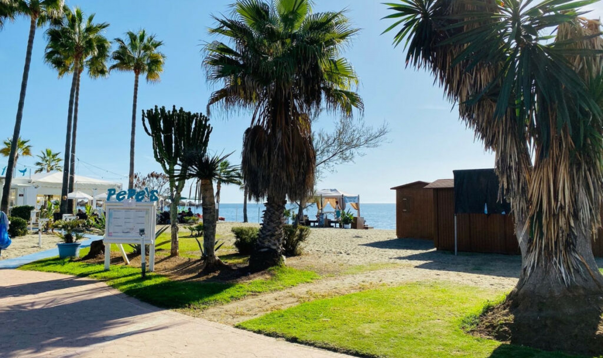 Resale - House -
Costalita