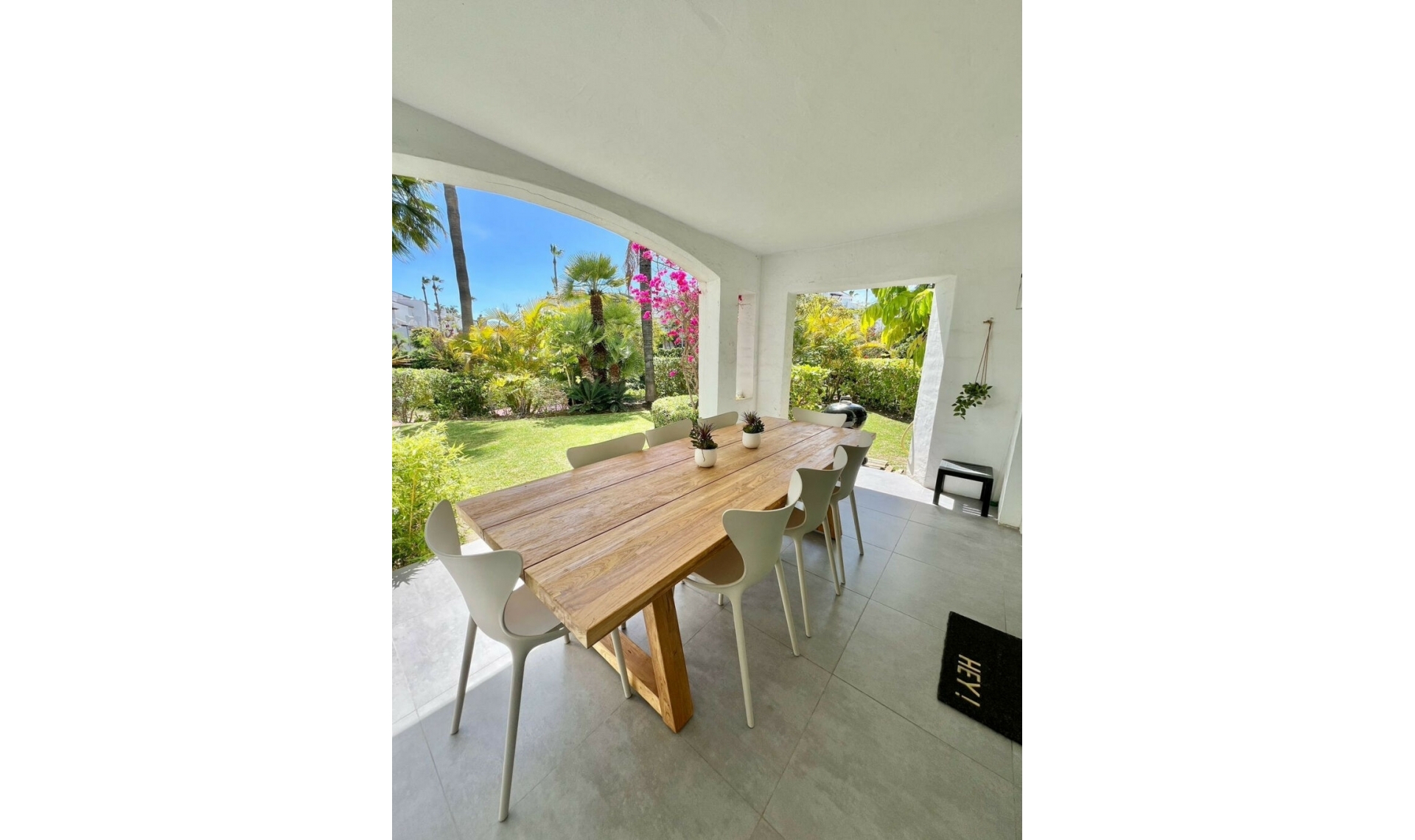 Resale - House -
Costalita