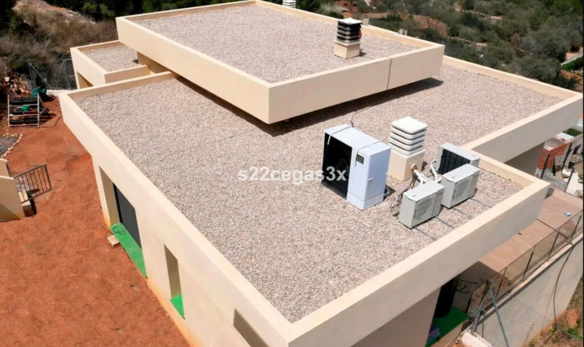 Resale - House -
Denia