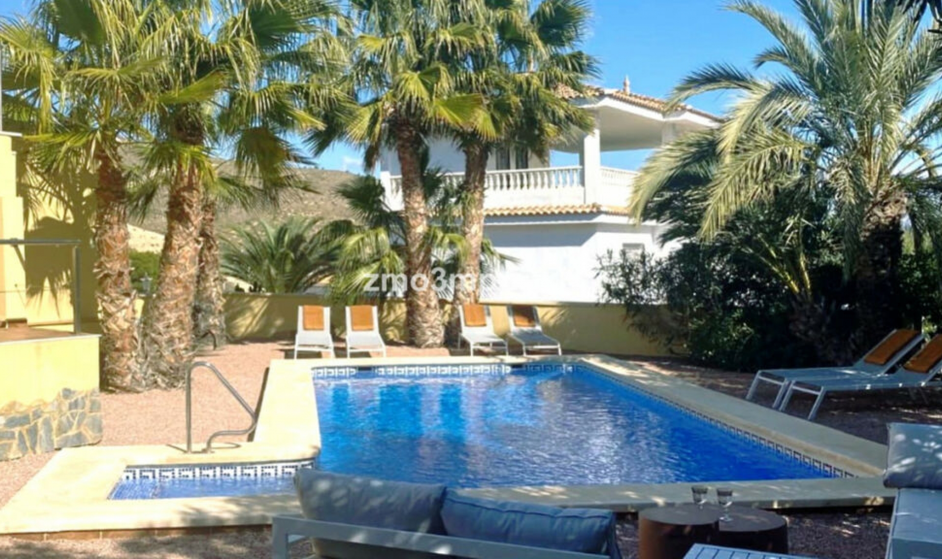 Resale - House -
El Campello